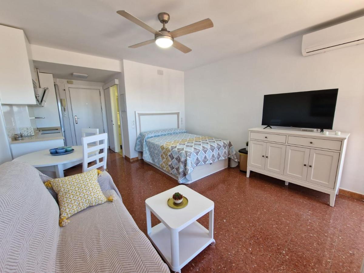Apartamento Sereva Plazamar Torre Del Mar Dış mekan fotoğraf