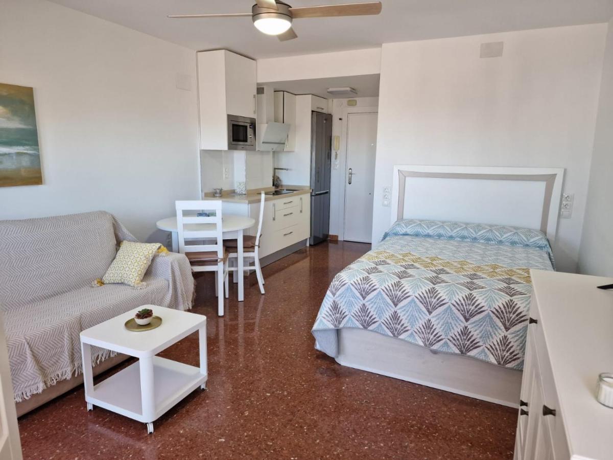 Apartamento Sereva Plazamar Torre Del Mar Dış mekan fotoğraf