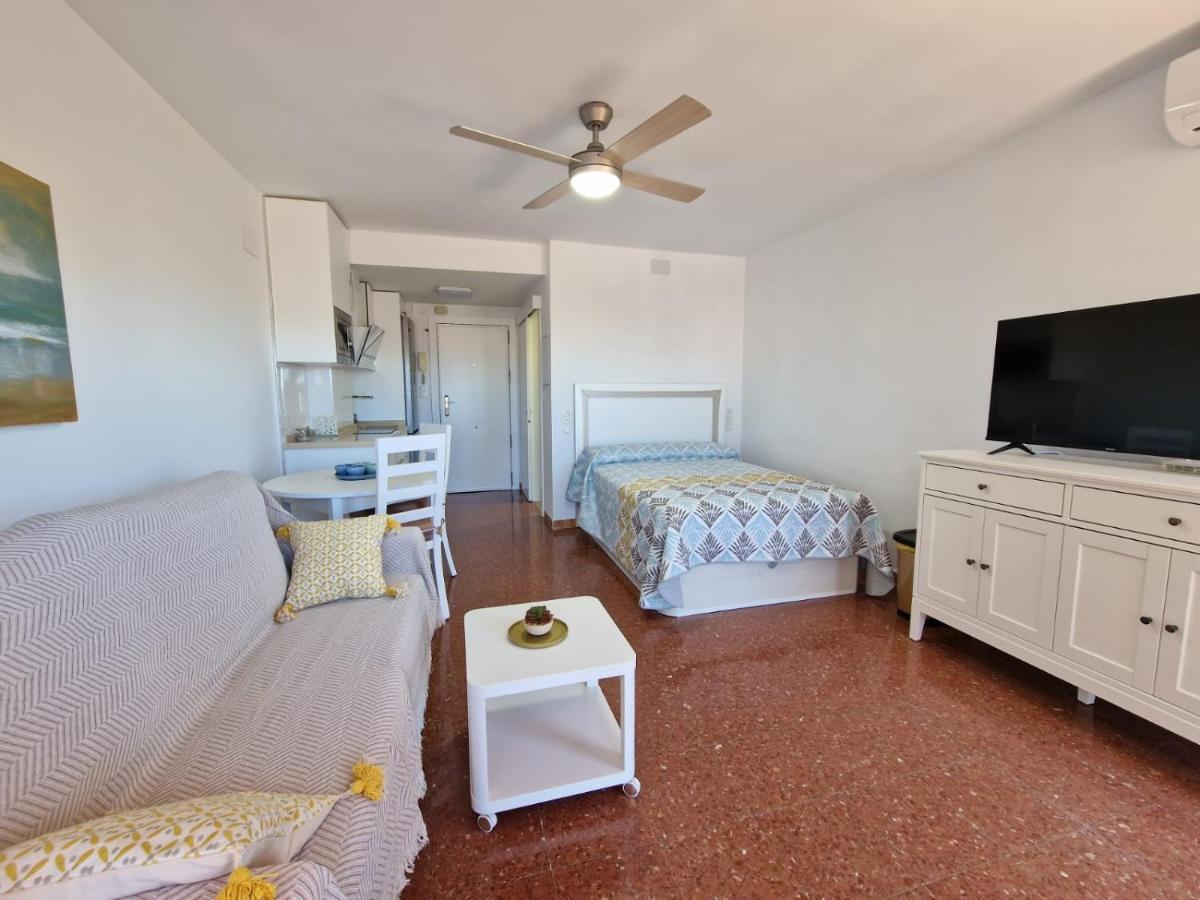 Apartamento Sereva Plazamar Torre Del Mar Dış mekan fotoğraf